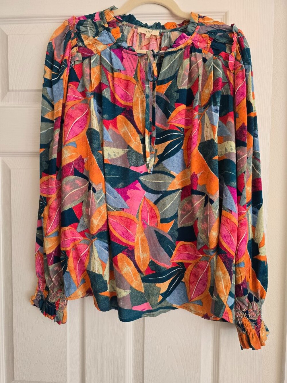 Easel Multi-Colored Blouse BEAUTIFUL Size M NWOT
